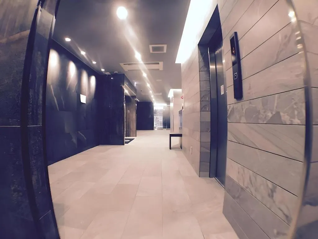 Sonezaki Luxe Hotel Осака