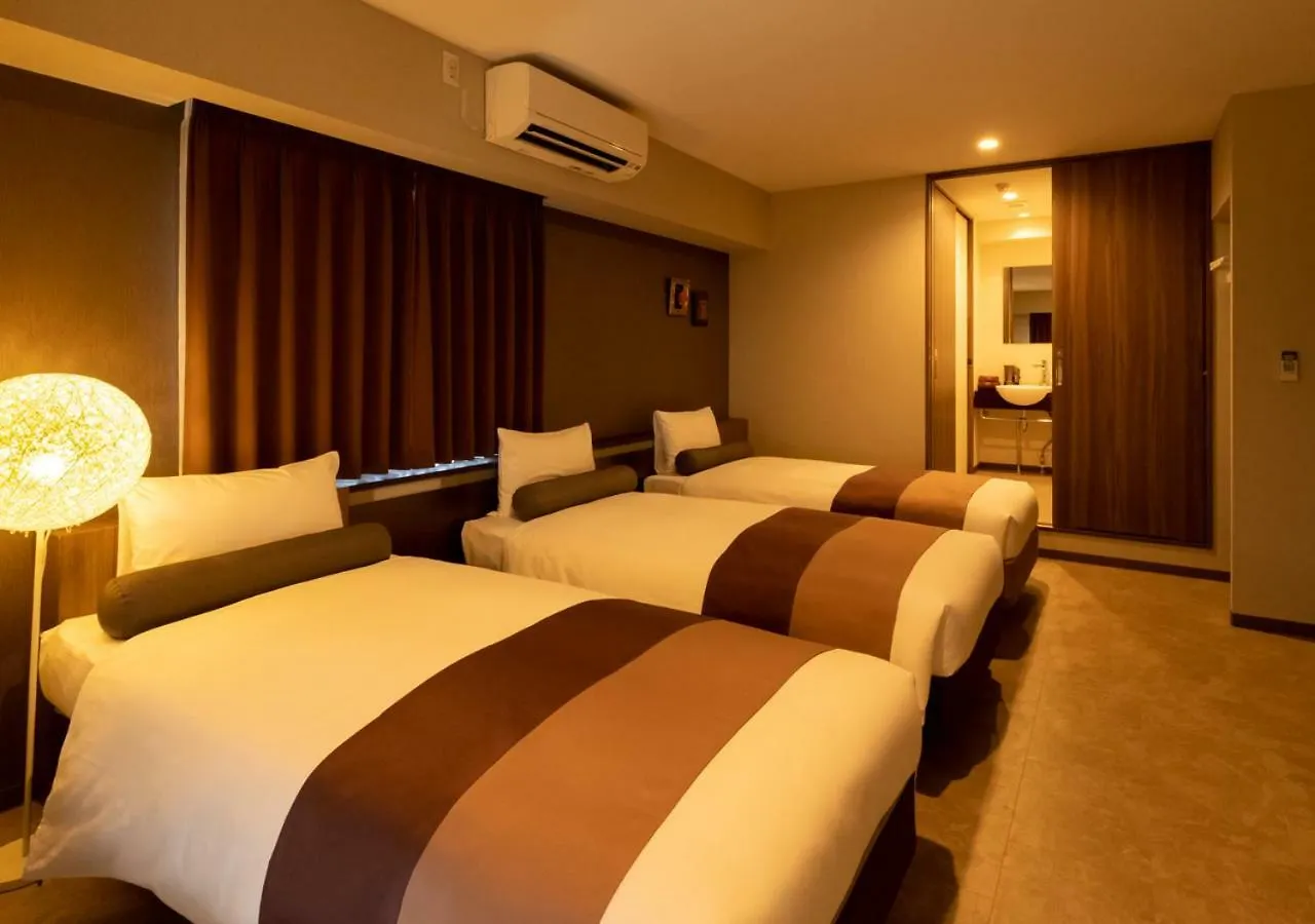 Sonezaki Luxe Hotel Осака