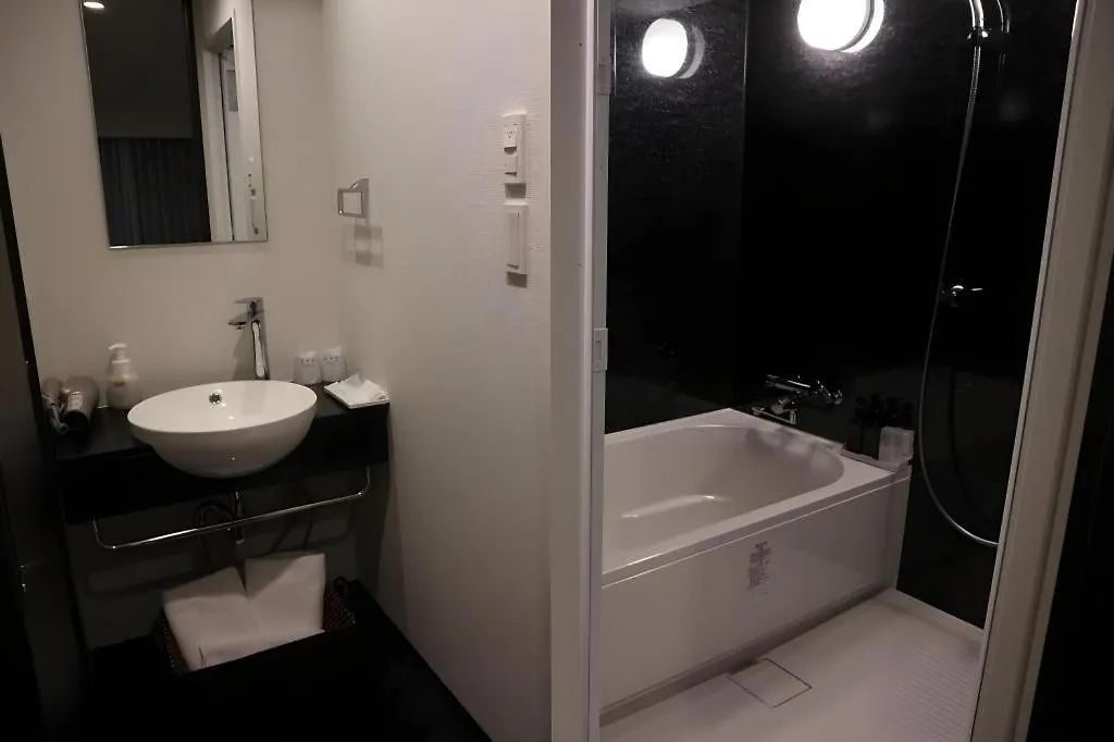 Sonezaki Luxe Hotel Osaka 4*,  Giappone